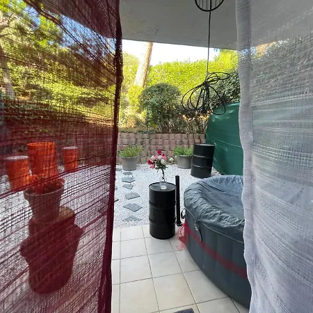 Room Romantique & Jacuzzi Ξενοδοχείο ημιδιαμονής